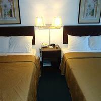 University Inn & Suites Кеннесо Екстер'єр фото