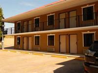 University Inn & Suites Кеннесо Екстер'єр фото